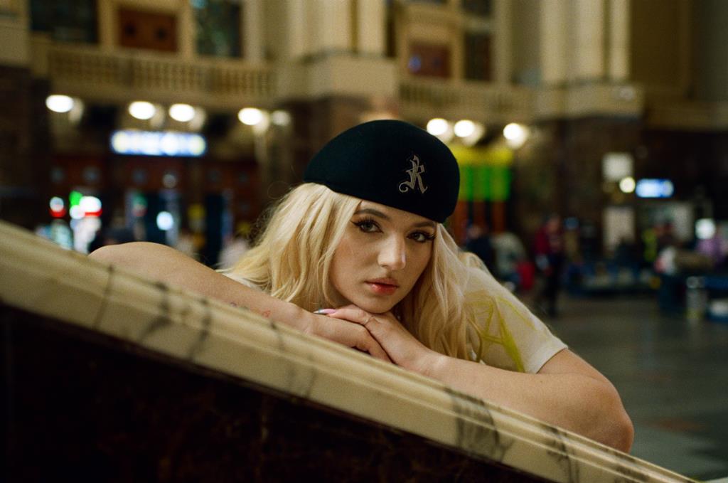 &quot;Це не перша війна в моєму житті&quot;: українська співачка згадала, як тікала з Маріуполя